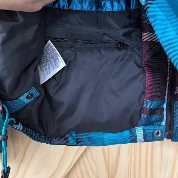 Powder Room Jacket, Global Program - Picture 11 of 14